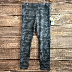 Vuori Leggings Womens Large Camo Caspian Athletic